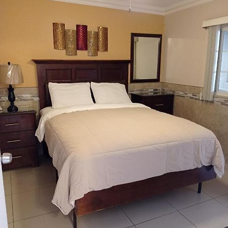 Suites Leon Rojo Tijuana Extérieur photo